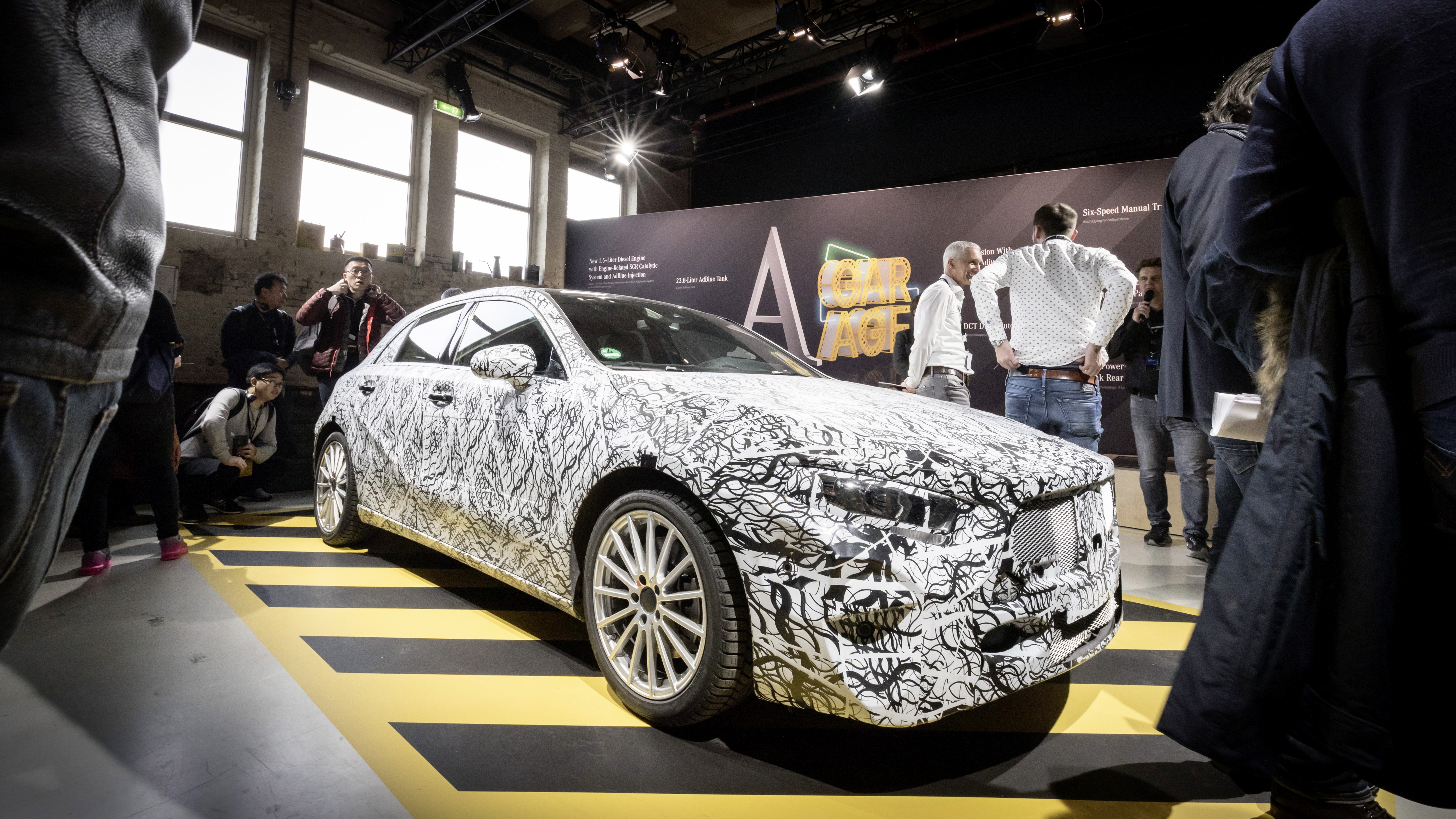 Camouflage Prototype — A-Klasse im Tarnkleid